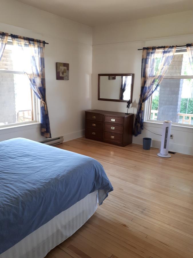 Dans Les Draps De Morphee Bed & Breakfast Campbellton Dış mekan fotoğraf