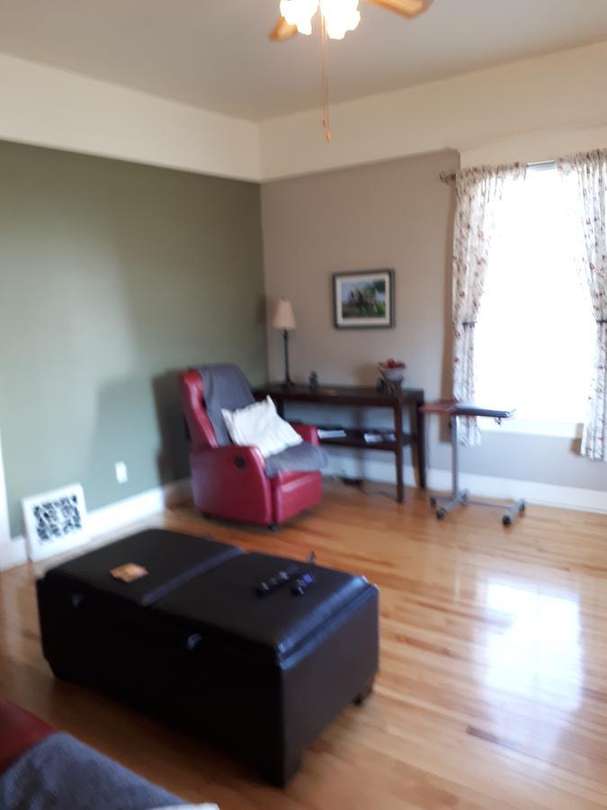 Dans Les Draps De Morphee Bed & Breakfast Campbellton Dış mekan fotoğraf