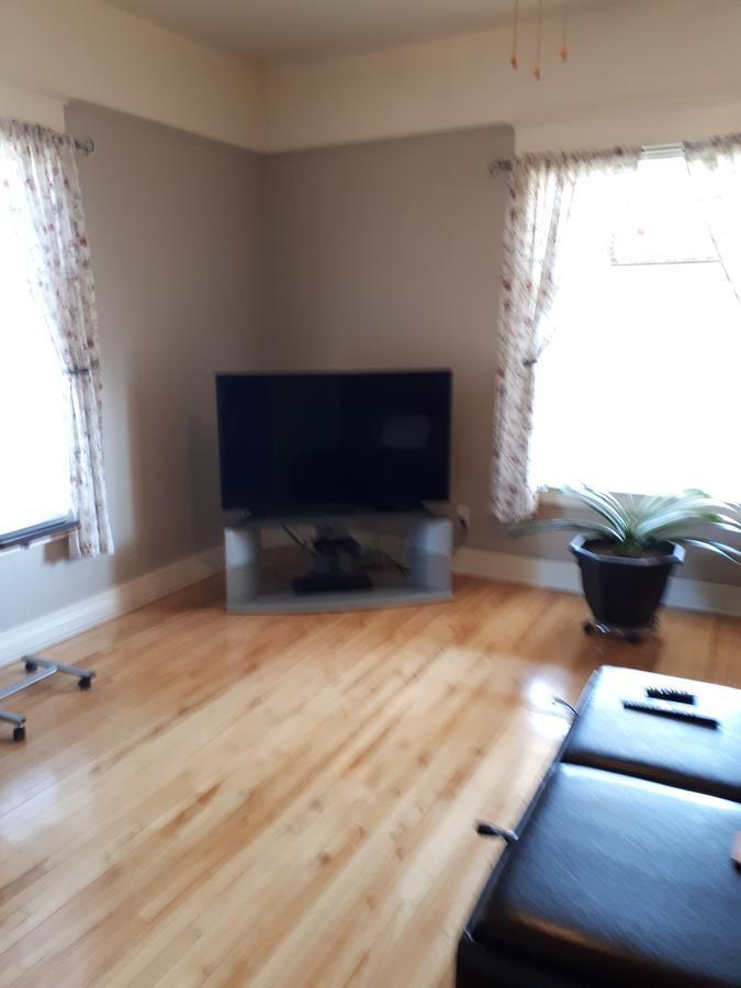 Dans Les Draps De Morphee Bed & Breakfast Campbellton Dış mekan fotoğraf